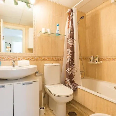 Malagasuite Beach Апартаменты *
